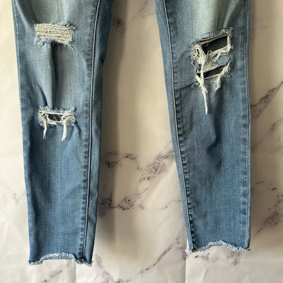 STUDIO BLUE - DISTRESSED STRETCH SKINNY JEANS LIGHT BLUE WOMENS WAIST 26 - Picture 5 of 9